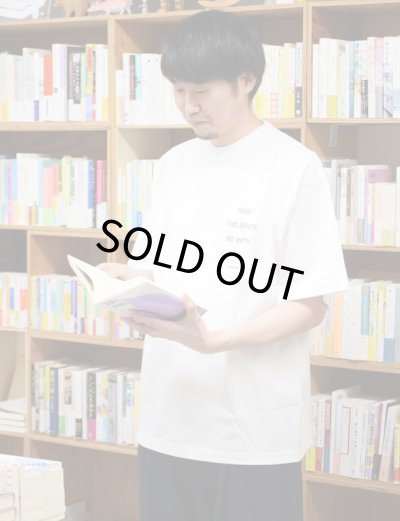 画像4: "MAY THE BOOK BE WITH YOU"  TEE / ON READING