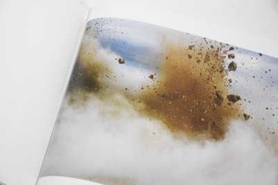 画像6: A BIRD  Blast #130  /  畠山直哉 Naoya Hatakeyama 