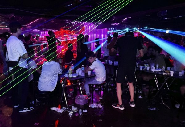 画像3: ADM: Asia's Own Unhinged Club Culture / Soi 48 (3)