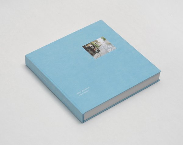 画像2: 【ご予約受付中（送料無料！2025年12月15日以降順次発送）】Haru and Mina / 濱⽥英明 Hideaki Hamada (2)