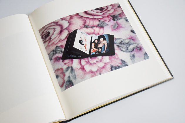 NIAGARA / Alec Soth ON READING Online Shop