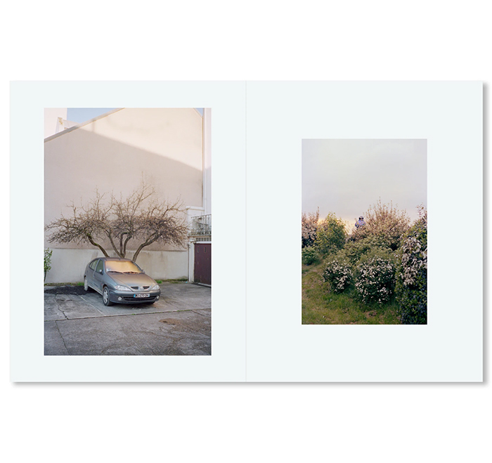 NOTES ON ORDINARY SPACES / Ola Rindal ON READING Online Shop